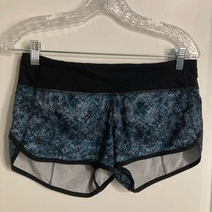 LULULEMON Low Rise Athletic Shorts, Blue/Black/White Speckled, Size 6